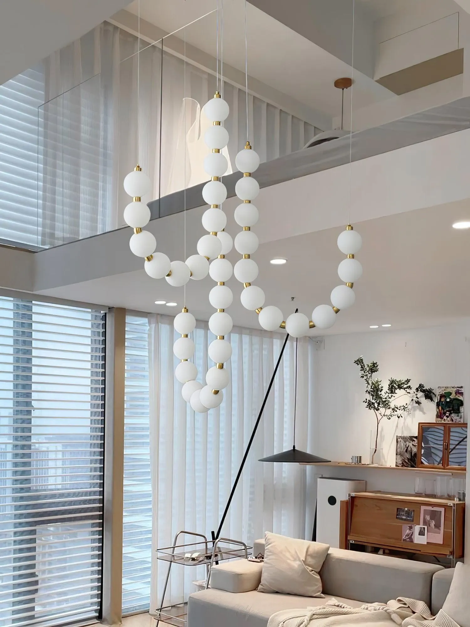 Acrylic Pearl Necklace Chandelier