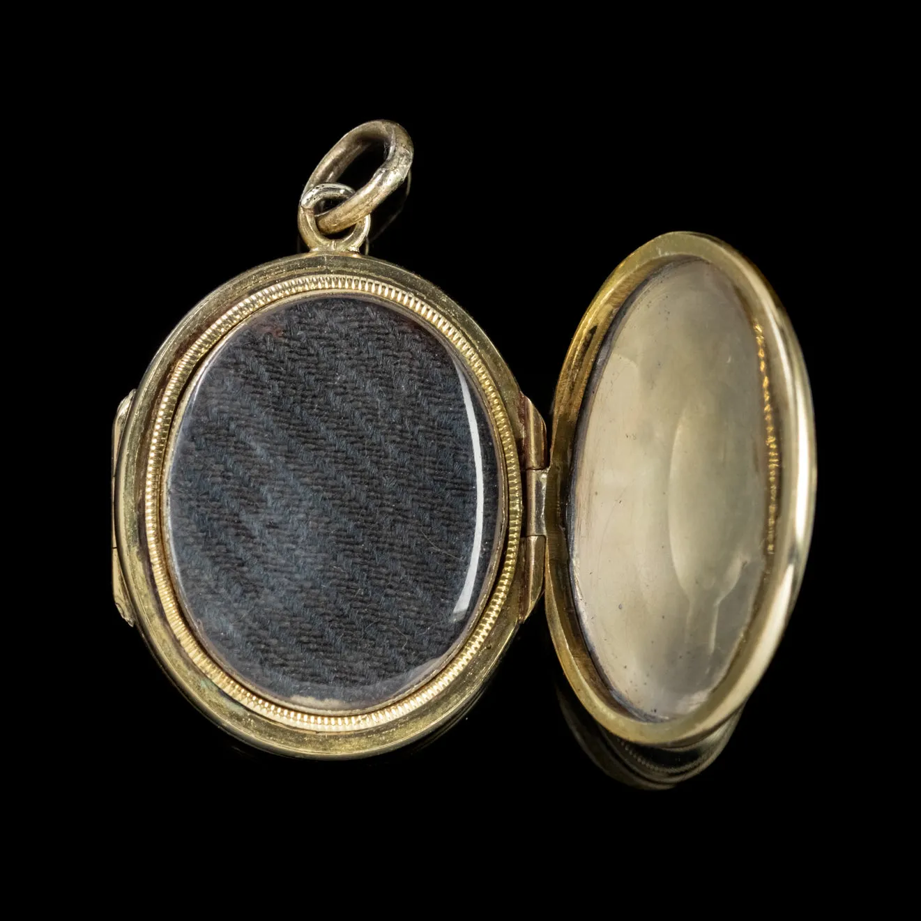 Antique Victorian Double Sided Family Locket 9Ct Gold Circa 1900