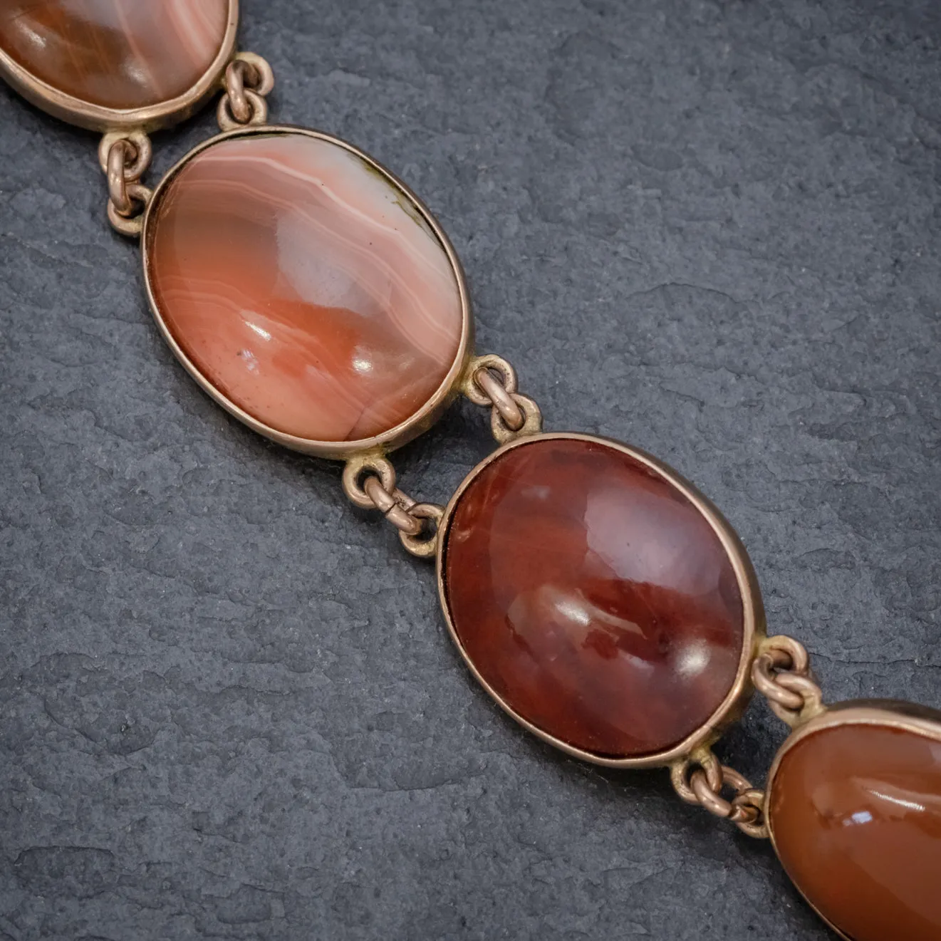 ANTIQUE VICTORIAN SCOTTISH CARNELIAN BRACELET 9CT GOLD CIRCA 1880