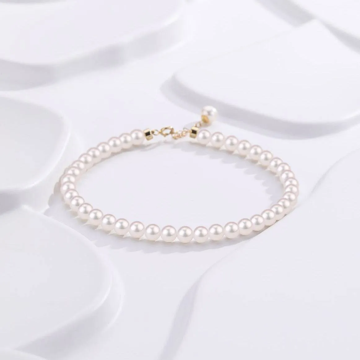 Dainty White Freshwater Pearl 18K Gold Bracelet