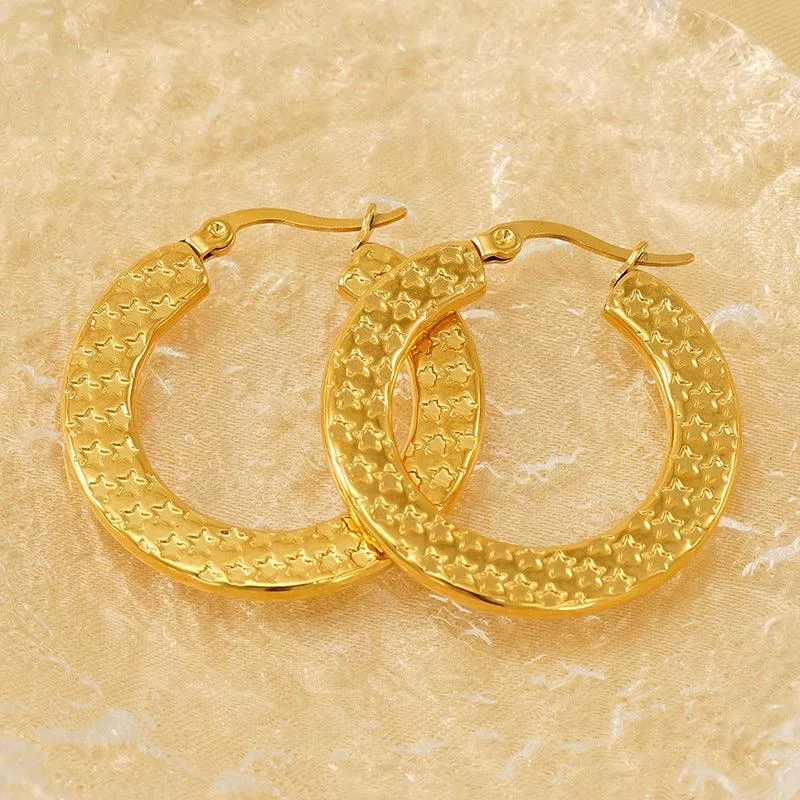 Elegant Star-Patterned Gold Hoop Earrings – Statement Accessory for Every Occasion