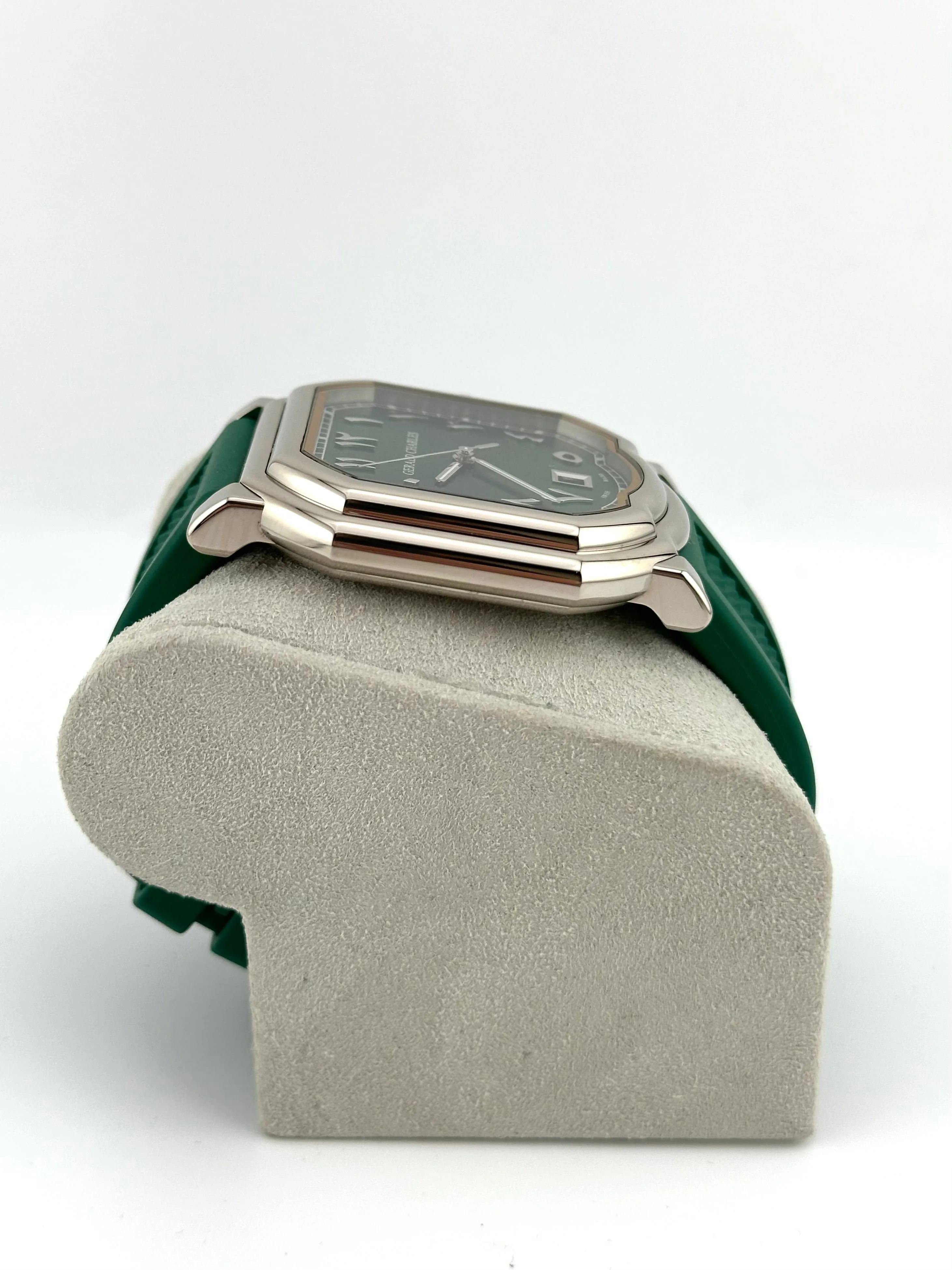 Gerald Charles Maestro 2.0 Ultra-Thin GC2.0-WG-AJ-02 Green Arabic Dial Special Edition