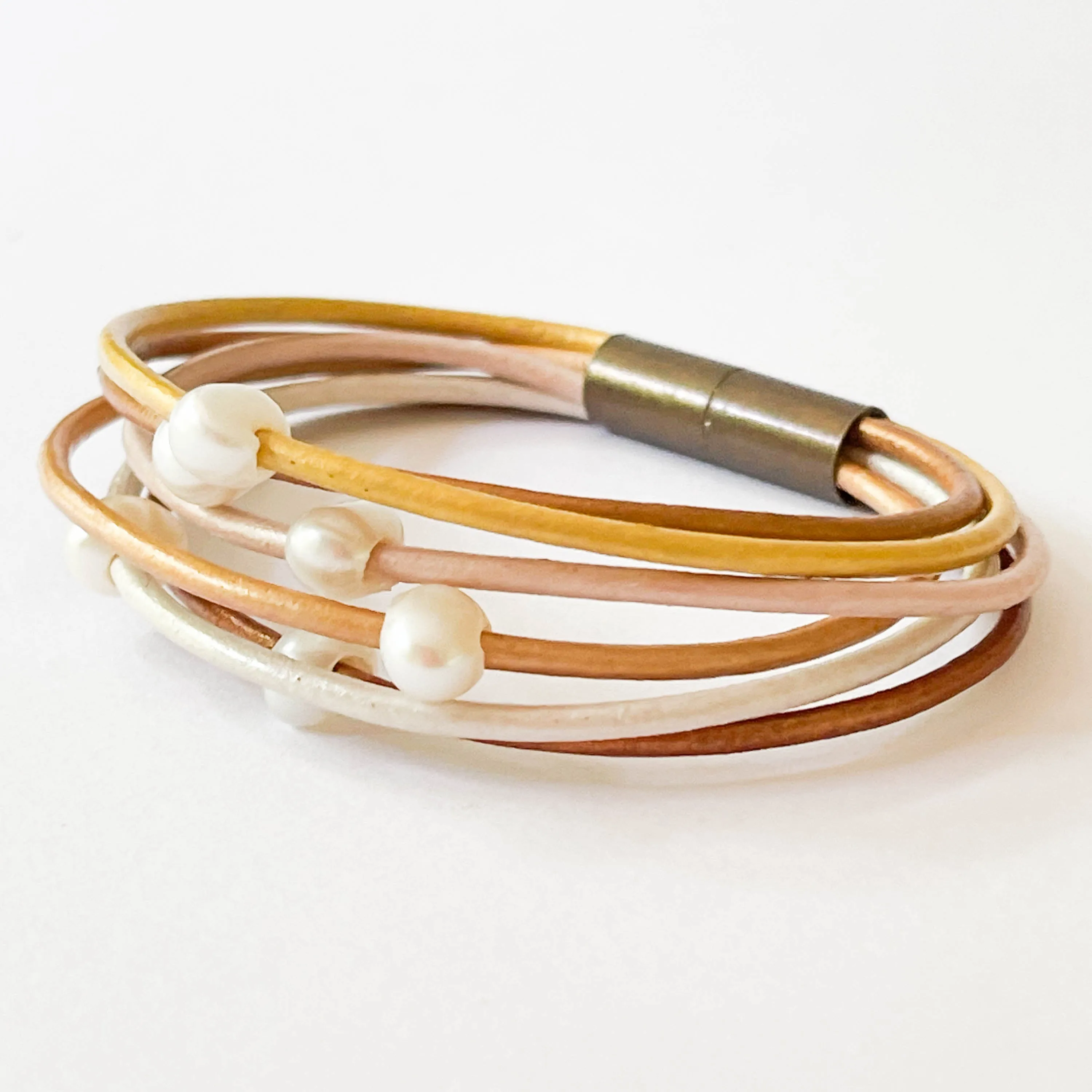 Gold And Six Pearl Shimmer Leather Bracelet - WS