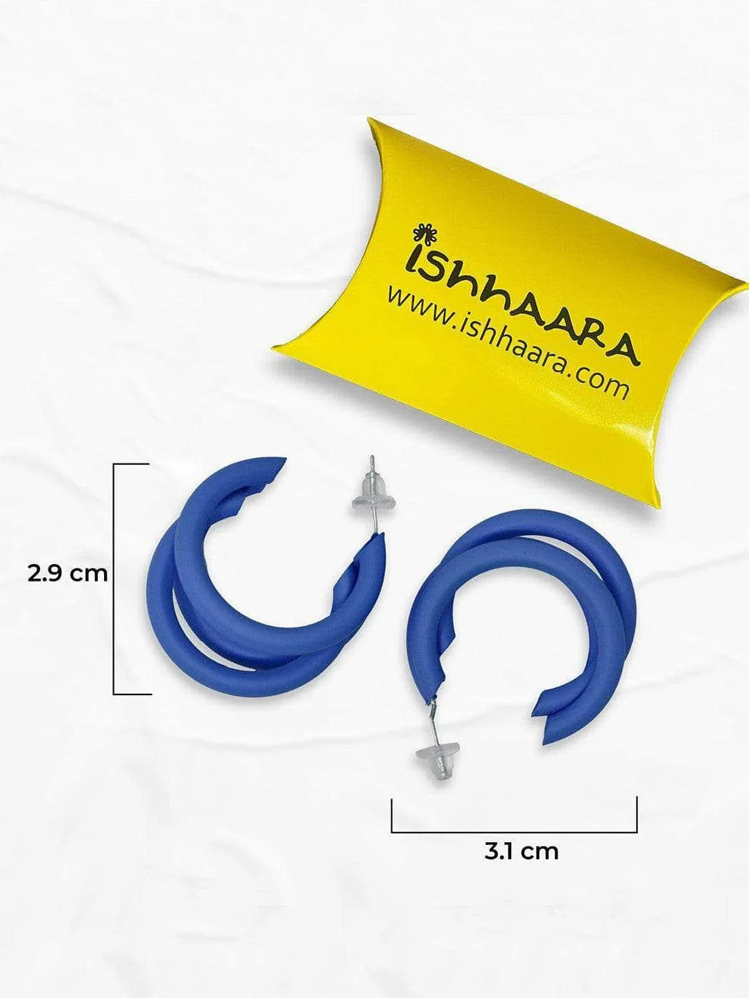 Hina Khan In Triple Hoop Earrings Blue