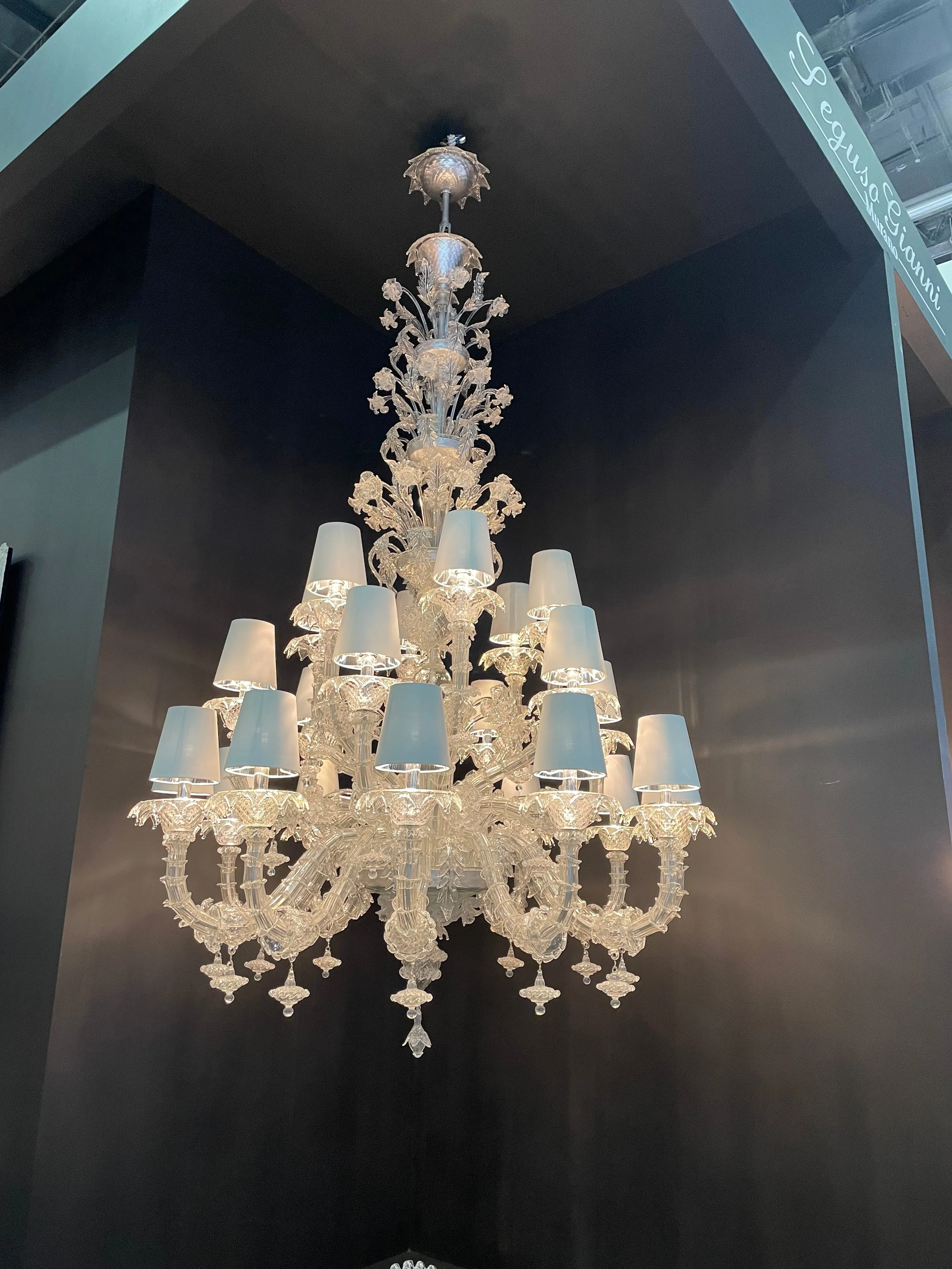 Luxury Crystal Flower Chandelier with White Lampshade for Living Room/Staircase/Hotel