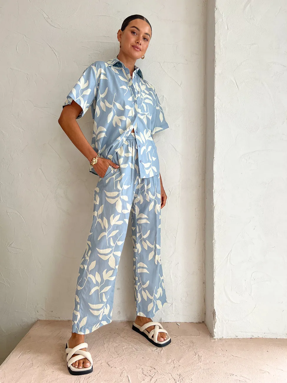 Palm Noosa Hallie Pants in Eves Leaves Blue